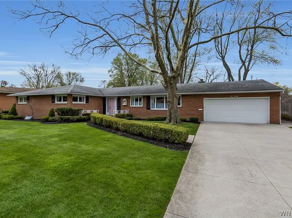 130 Troy Del Way, Buffalo, NY 14221