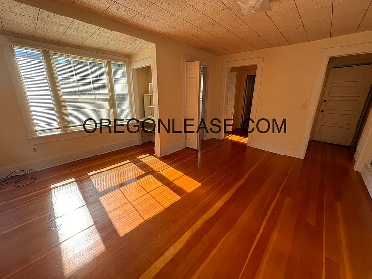 542 E 12th Ave #4 — Photo 1
