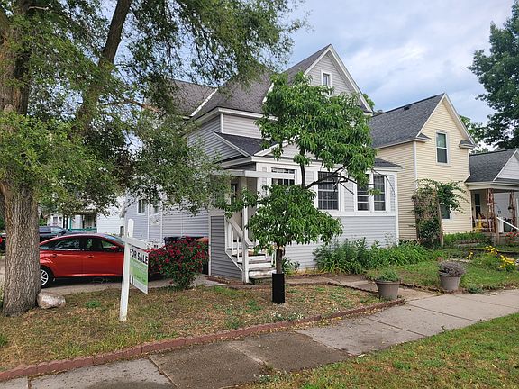 2nd image of 358 Maple Ave #5
