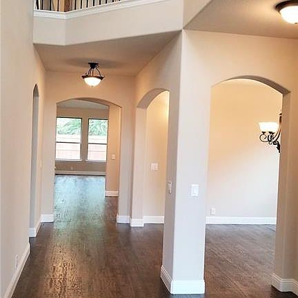 5th image of 3327 Sequoia Ln