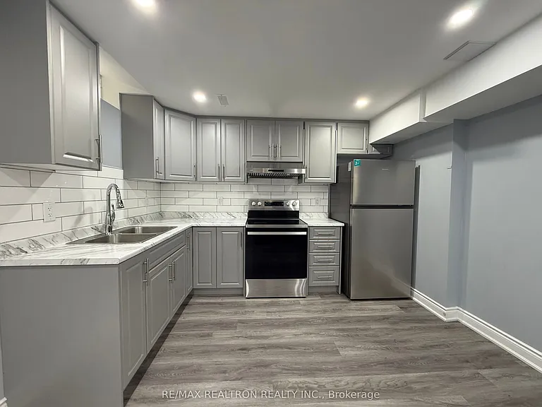 34 Nostalgia Ct #BASEMENT — Photo 7
