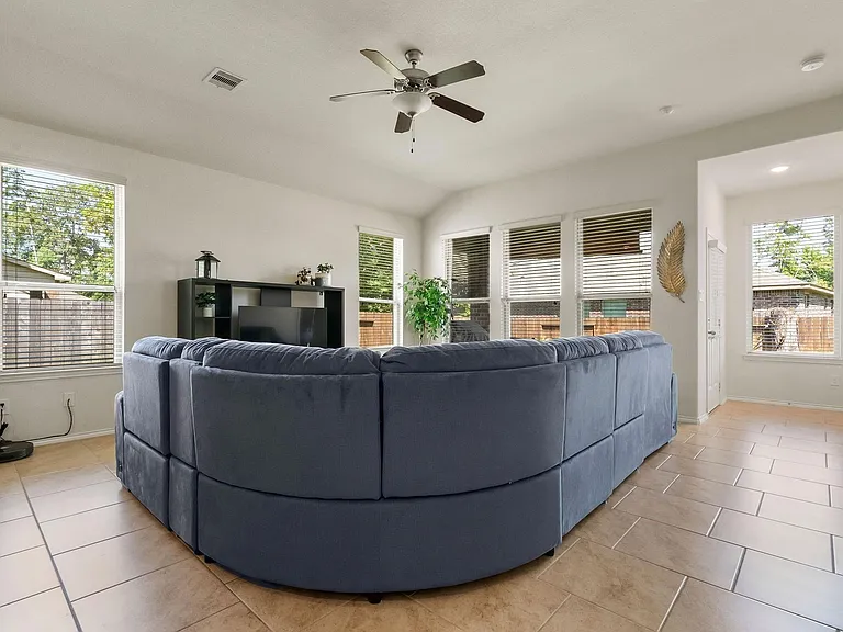 14011 Wolftrap Ln — Photo 18