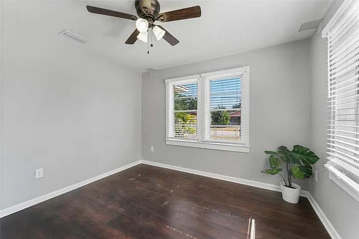 1603 E 33rd Ave — Photo 7