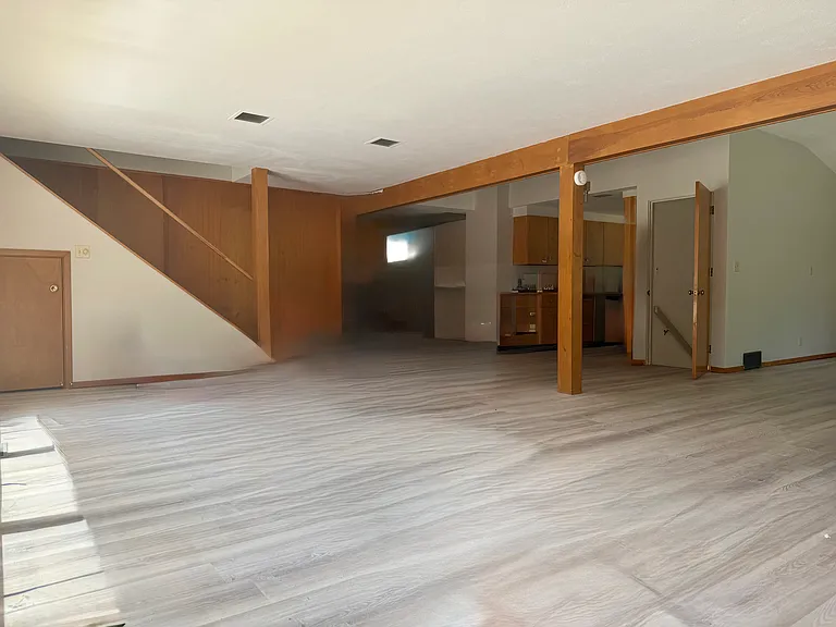 503 Hessel Blvd — Photo 25