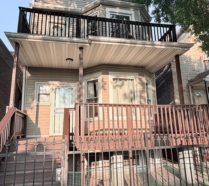 2045 N Tripp Ave #1