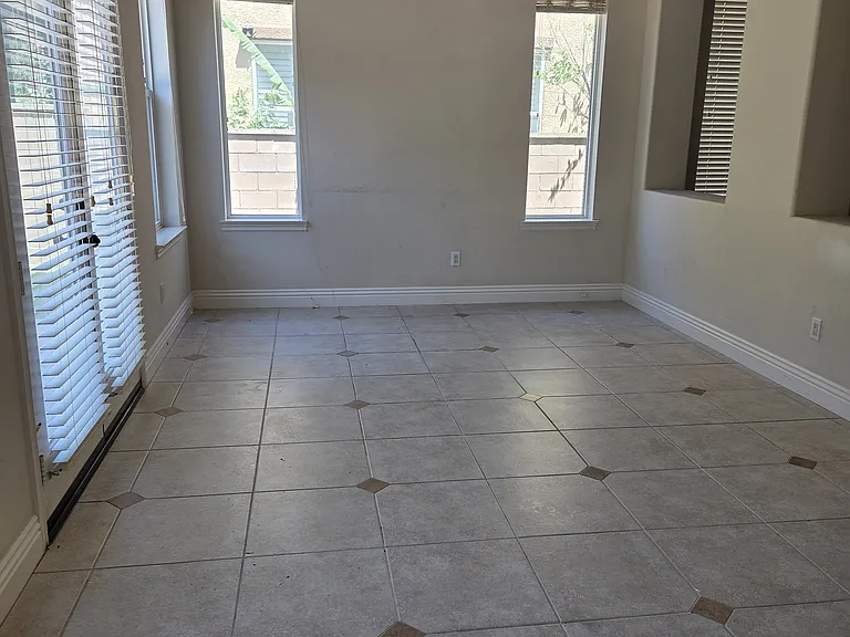22069 Sagebrook Rd — Photo 10