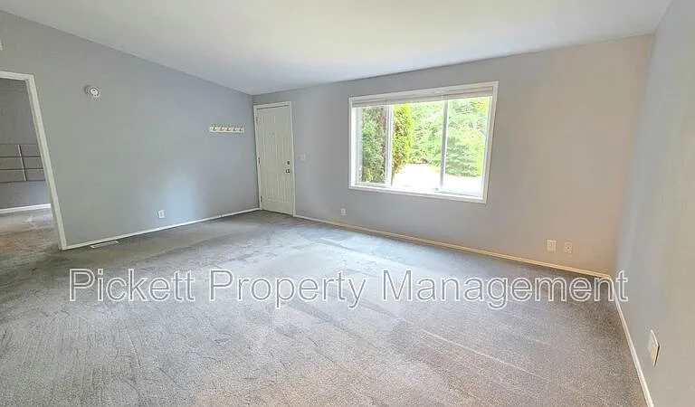 331 Dewatto Rd W — Photo 6