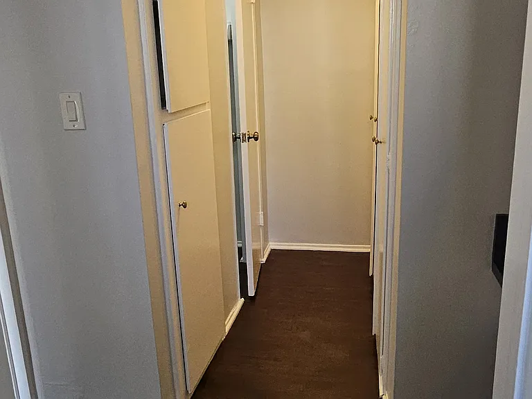 5050 Romaine St #1 — Photo 6