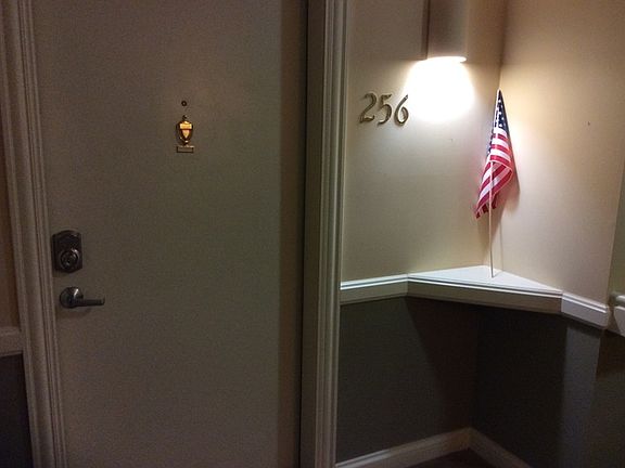 2nd image of 605 Barrington Ave #2