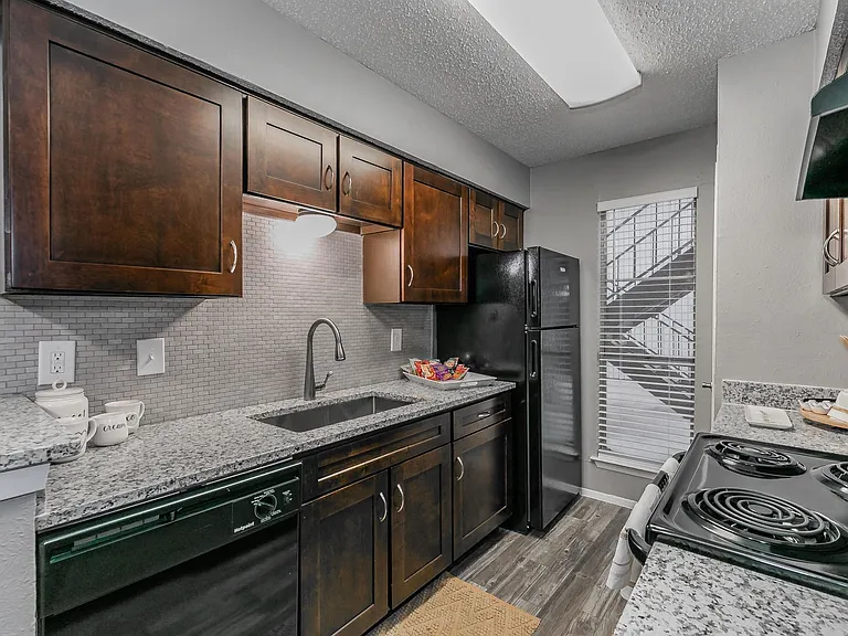 Station 121 at Town Center Apartments — Photo 184