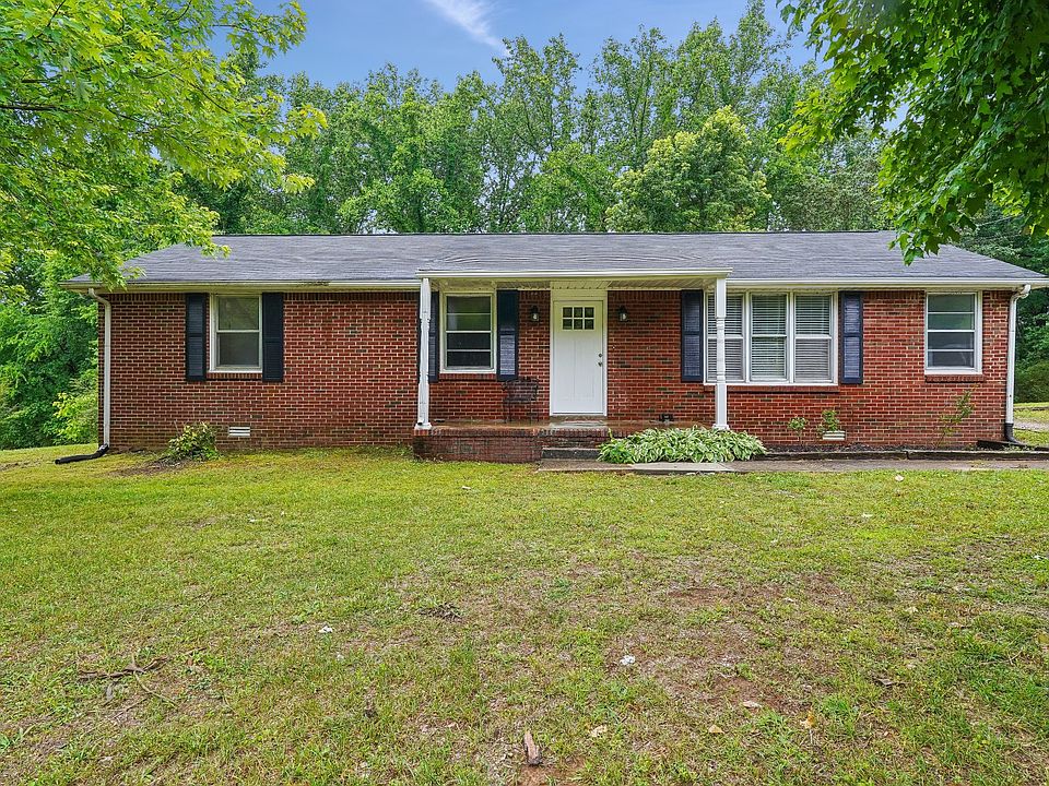 1st image of 744 Scoutview Rd