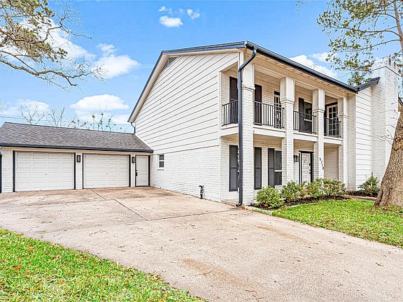 3rd image of 5718 Green Springs Dr