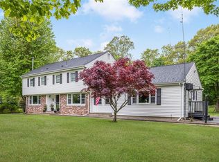 268 Log Rd, Smithfield, RI 02917