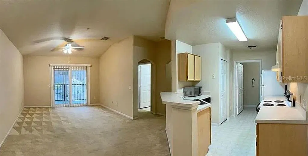 1 bed, 1.0 bath, 856 sqft, $1,250 — Photo 4