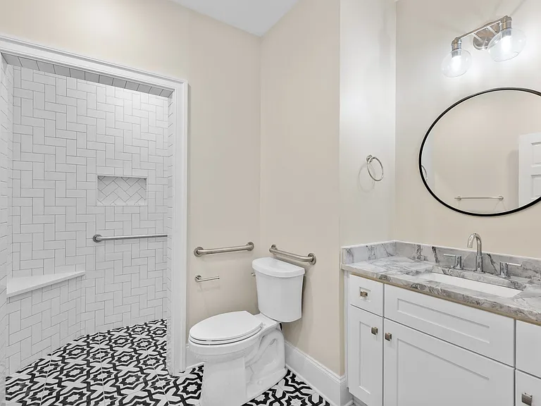10 S Rowland St #2 — Photo 17