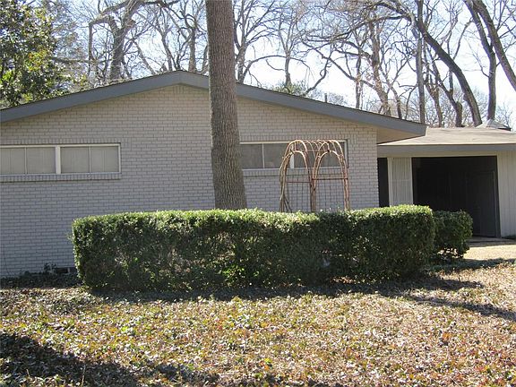 2nd image of 965 Sylvania Dr