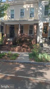 1010 10th St NE, Washington, DC, 20002