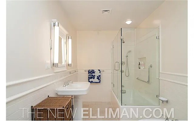 Rented by Douglas Elliman | media 54