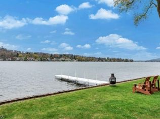 66 Maple Pkwy, Sparta, NJ 07871