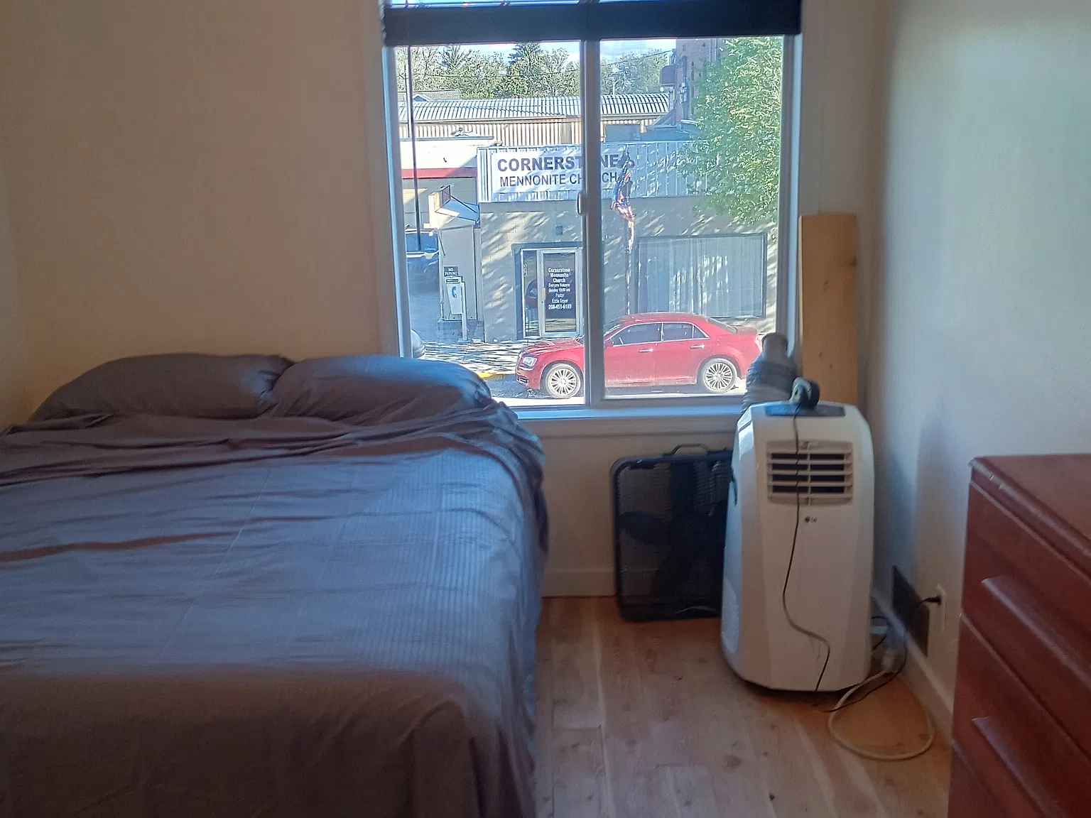 1 bed, 1000 sqft, $1,300 — Photo 1