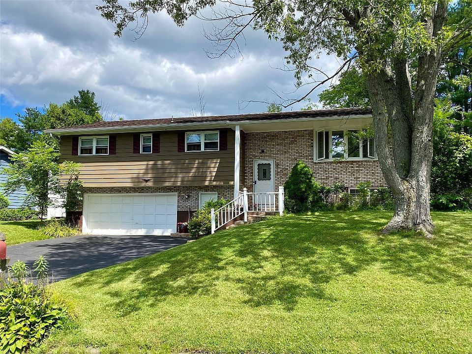 1st image of 2472 Stephanie Ln