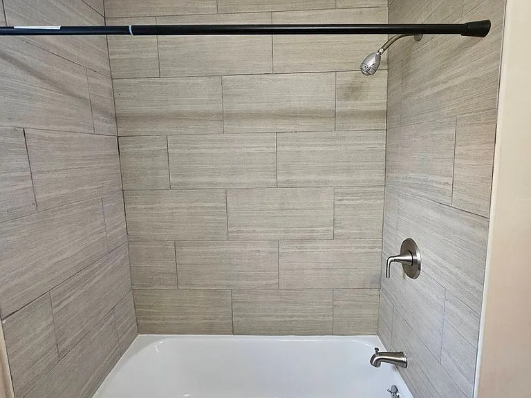Michael Manor Apartment Homes — Photo 39