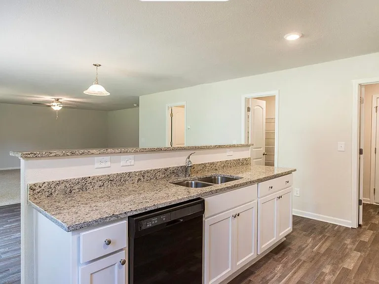 461 Turning Lake Dr — Photo 8