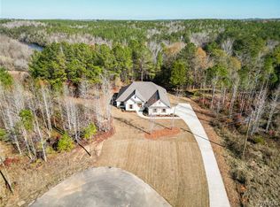 11829 Meadowview Dr, Northport, AL 35475