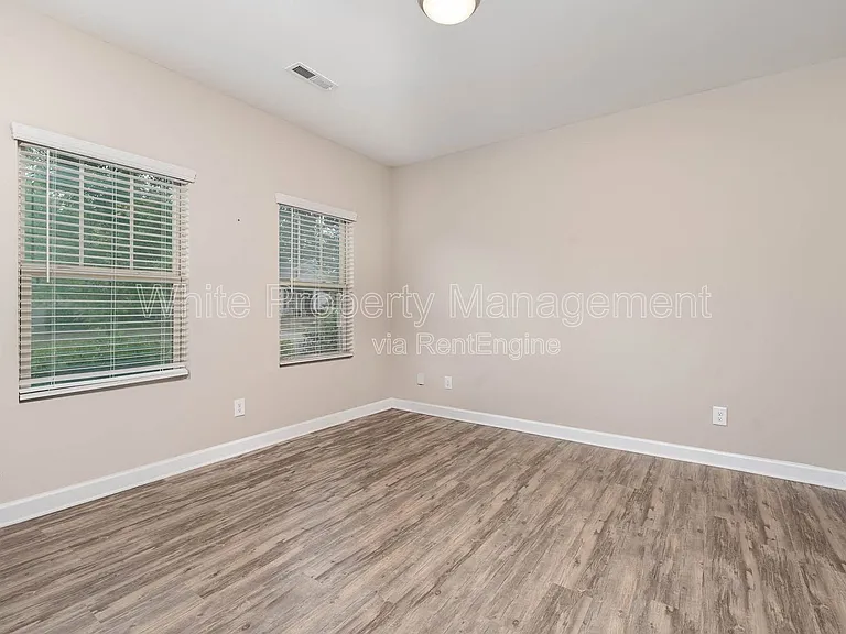 8528 Pennegrove Cir — Photo 4