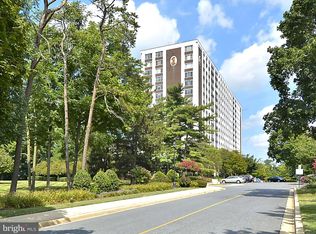 11801 Rockville Pike APT 109, North Bethesda, MD 20852