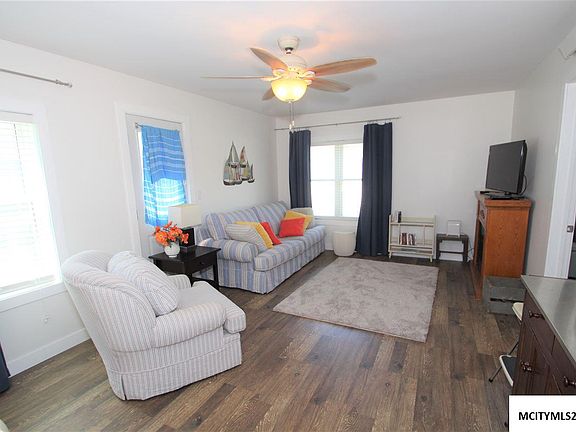 2nd image of 4641 Asbury Dr
