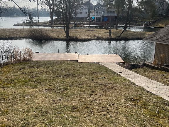 2nd image of 4007 Lotus Dr