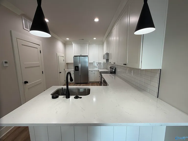 13 Vine St NE — Photo 7