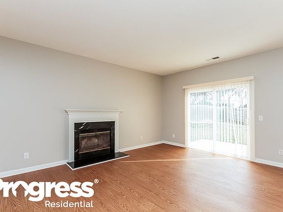 3rd image of 9402 Pastern Ct