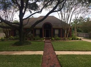 1022 Tangle Briar Dr, Seabrook, TX 77586