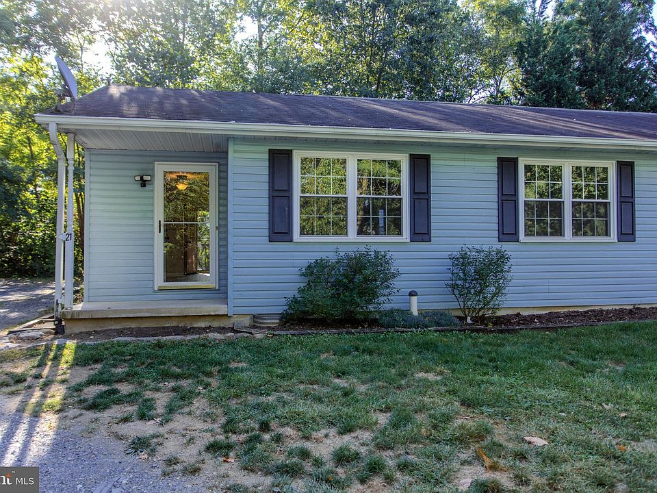 1st image of 21 Grist Mill Dr