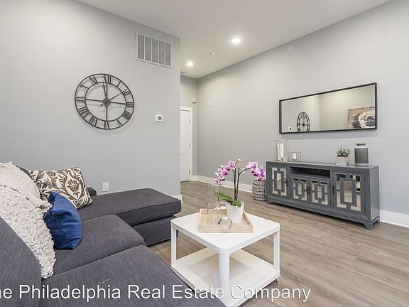 4th image of 3925 Haverford Ave #104