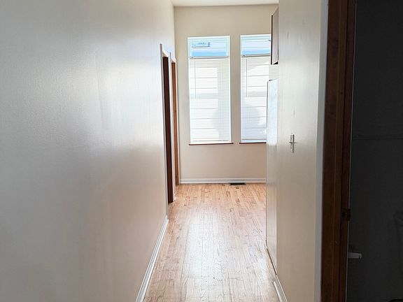 3rd image of 2951 W Lyndale St #1