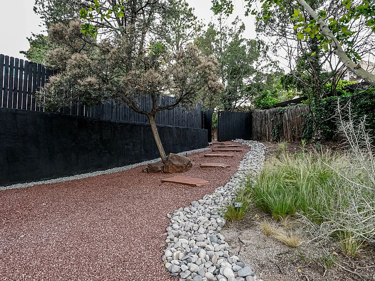 Front Yard / Alt. Entrance