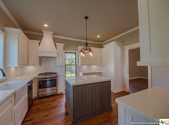 5th image of 7349 Circle Oak Dr