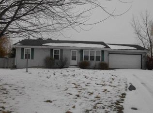 135 Cloud Mist Ct, Capron, IL 61012