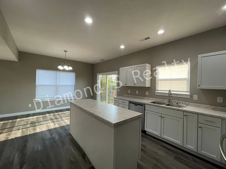 2108 N 26th St — Photo 7
