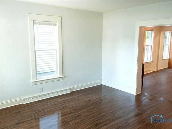 3rd image of 1247 Moore St