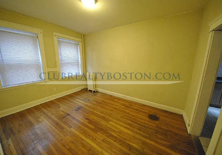 244 Kelton St #3 — Photo 16