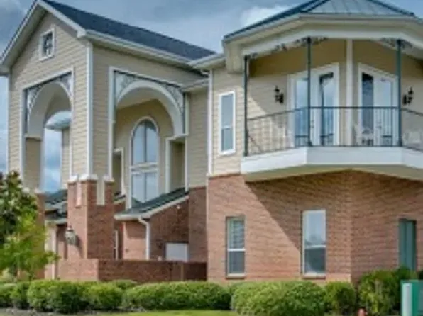 120 15th St E APT 320, Tuscaloosa, AL 35401