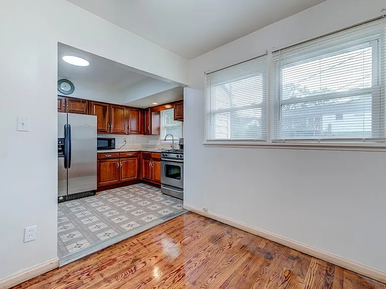 4469 Mohegan Dr — Photo 13