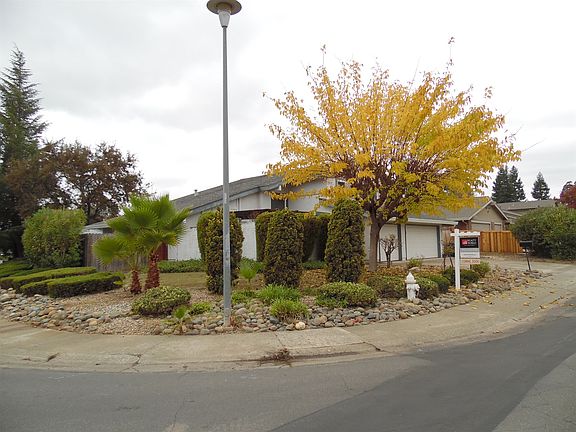 2nd image of 8332 Canyon Oak Dr