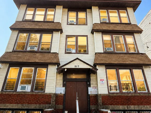917 Grove St, Irvington, NJ