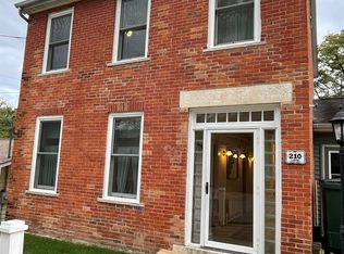 210 S Dodge St, Galena, IL 61036