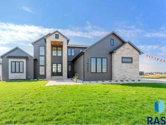 1425 E Nine Mile Ct, Tea, SD 57064